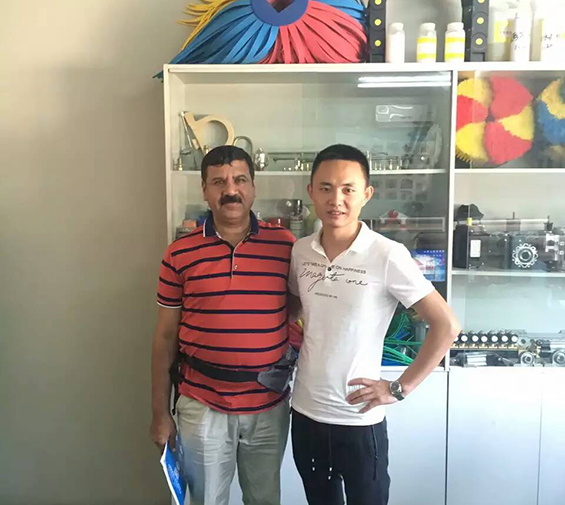 亞洲南亞地區(qū)客戶簽訂歐標(biāo)凱沃11刷隧道機(jī)